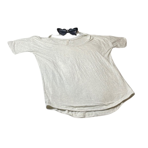 White Short Sleeve Tee with Textured Fabric - Picture 2 of 6